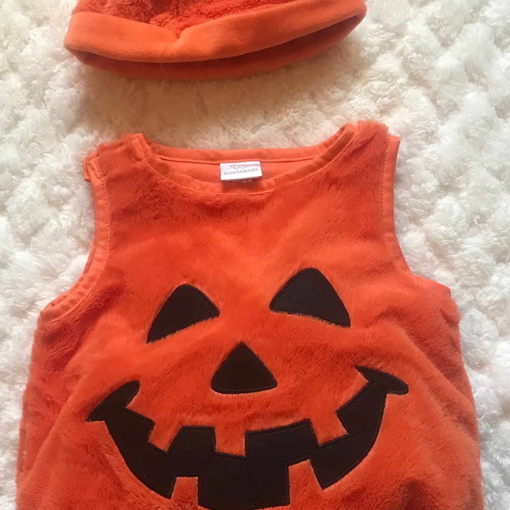 Baby pumpkin costume